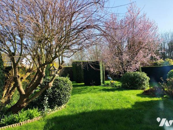 Exclusivité, plain pied semi individuel en excellent état général, 3 chambres, jardin, garage