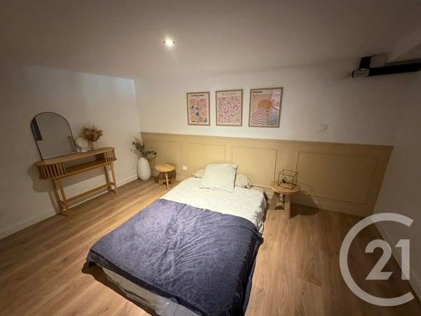 Maison à vendre  4 pièces - 121,90 m 2   FELINES  - 07