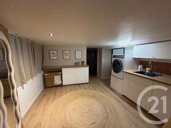 Maison à vendre  4 pièces - 121,90 m 2   FELINES  - 07