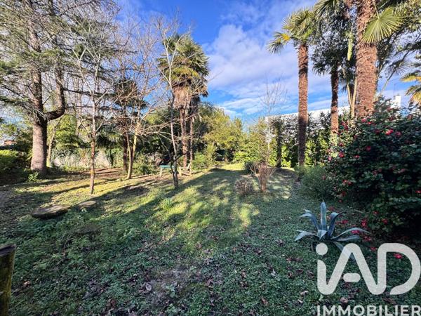 Maison à vendre 7 pièces 241 m² Pau