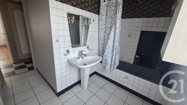 Maison à vendre  5 pièces - 111 m2 FLEAC - 16