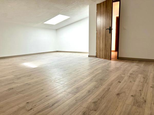 Maison à vendre 5 pièces  (56)