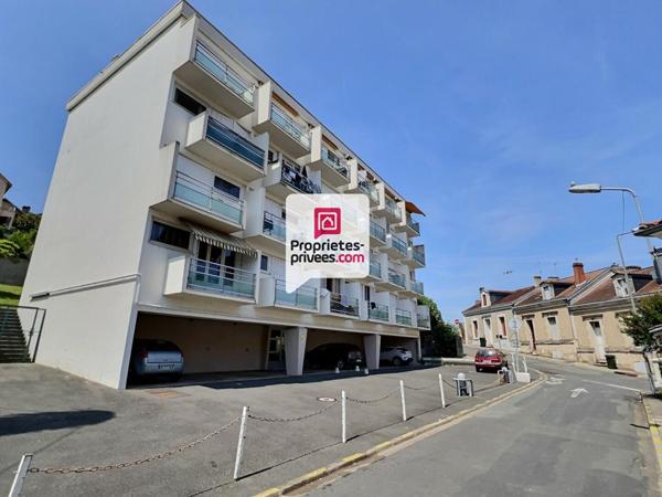 Appartement T4 d'env. 111m2 avec 3 ch., ascenseur et parking couvert dans secteur prisé sur PERIGUEUX (24000)