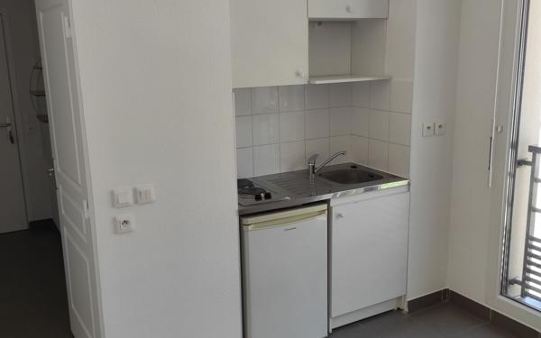 Appartement à louer    1 pièce • 20,11 m2 Saint-Genis-Laval