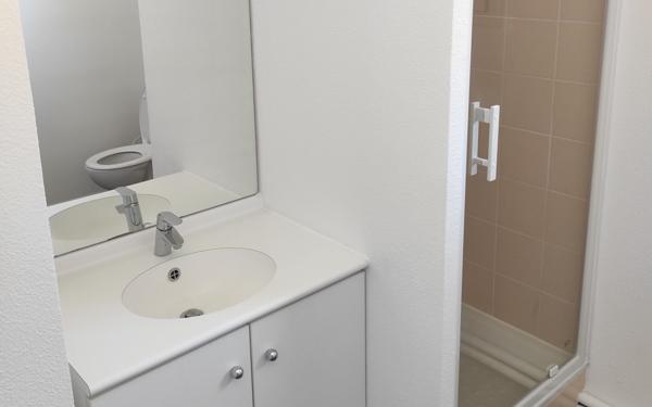 Appartement à louer    1 pièce • 20,11 m2 Saint-Genis-Laval