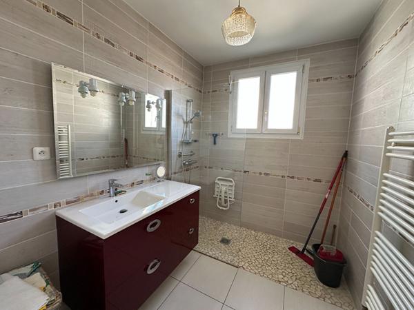 EXCLUSIVITÉ! MAISON INDIVIDUELLE À VENDRE À ROCHEFORT - QUARTIER FAUBOURG