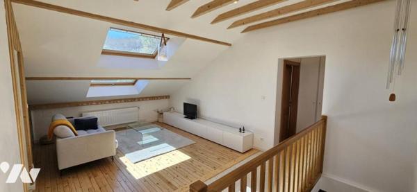 Maison mitoyenne rue calme