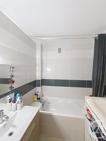 Appartement à vendre  3 pièces - 73,43 m2 COMPIEGNE - 60