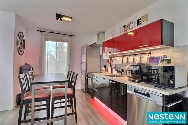 Carré de Soie Vaulx-en-Velin Proche Métro A - Appartement T3 de 60 m², récent, balcon, garage