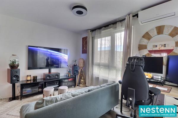 Carré de Soie Vaulx-en-Velin Proche Métro A - Appartement T3 de 60 m², récent, balcon, garage