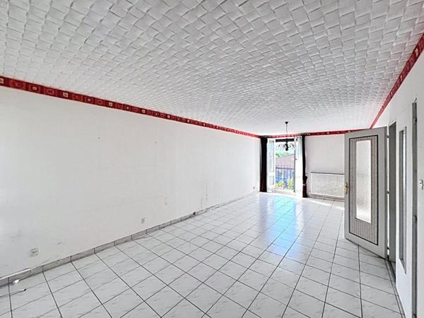 Maison familiale 4 chambres avec garage et jardin