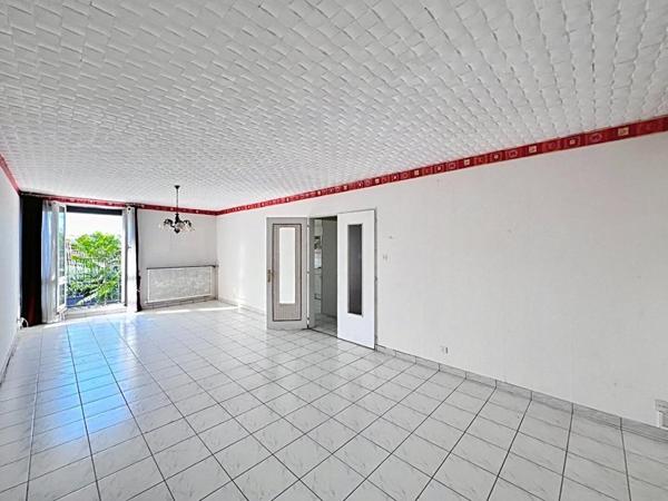 Maison familiale 4 chambres avec garage et jardin