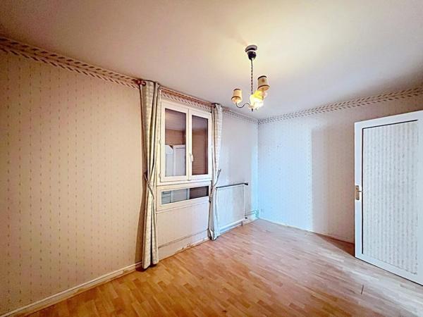 Maison familiale 4 chambres avec garage et jardin