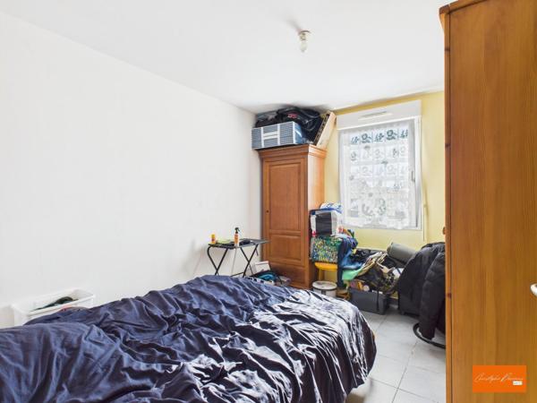 Pavillon de plain-pied tout confort avec piscine – Saint-Fraimbault-de-Prières