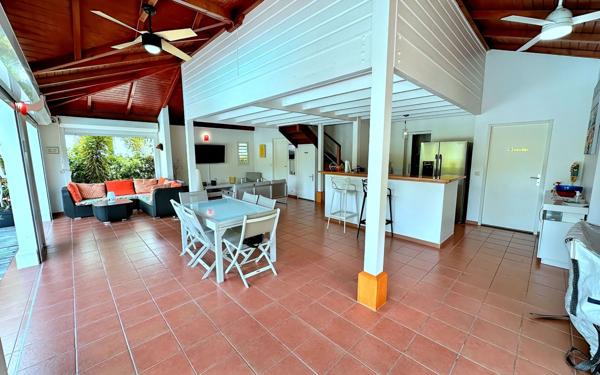 Maison à vendre    4 pièces • 112,68 m2 Saint-François