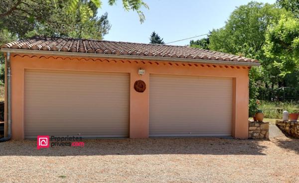 Uzès, direction Nîmes, Villa avec piscine et garage