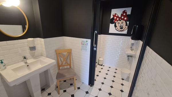 Fonds De Commerce - 200 m²