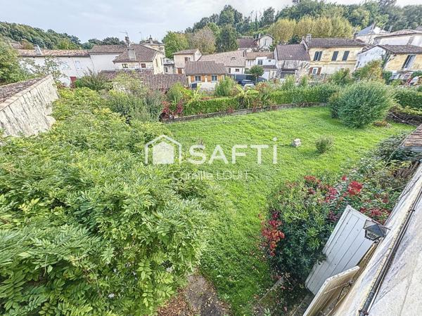 Très belle maison en pierre au coeur de Cambes