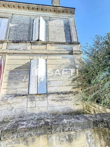 Très belle maison en pierre au coeur de Cambes