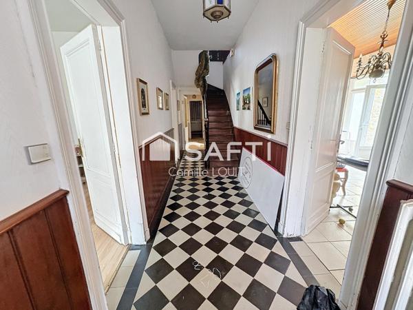 Très belle maison en pierre au coeur de Cambes