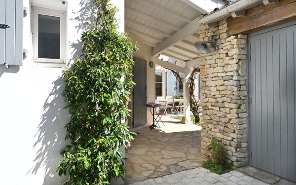 Maison à vendre    5 pièces •  Les Portes-en-Ré