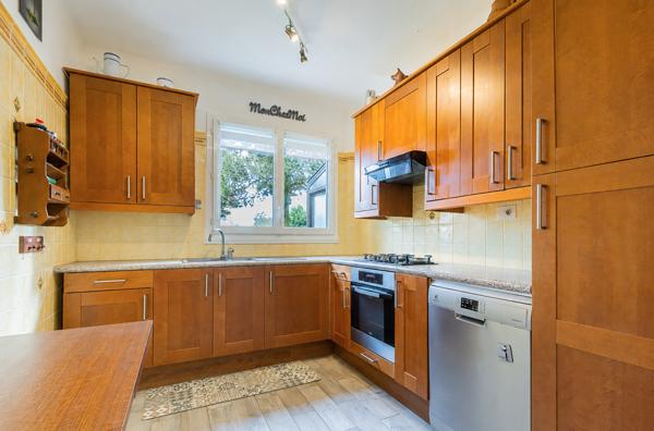 Maison 5 chambres quartier du Lac Verrières-le-Buisson, DPE C ,Proche RER B
