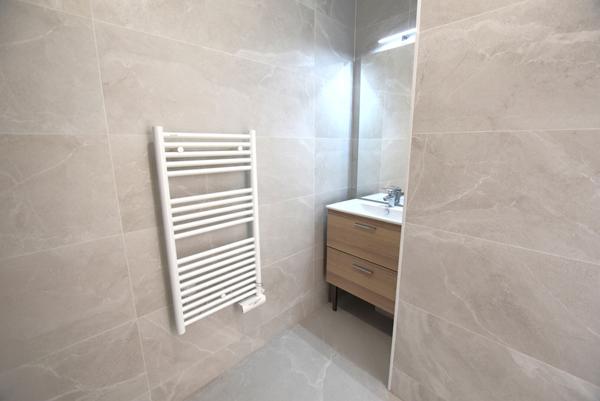 VENTE d'un appartement T3 (60 m²) à COMBS LA VILLE