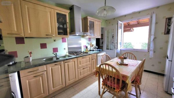 Maison à vendre à Martignas-sur-Jalle en Gironde (33127), ref : 33186/123