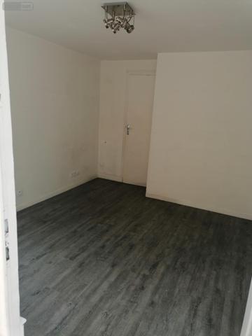 Local commercial à louer à Honfleur dans le Calvados (14600), ref : LO210