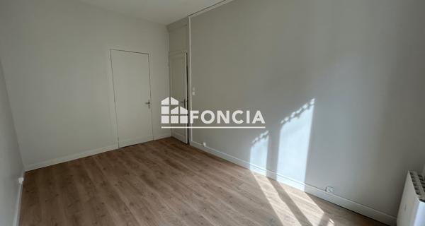 Location Appartement 3 pièces 47.26 m² - Grenoble 38000