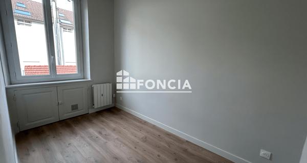 Location Appartement 3 pièces 47.26 m² - Grenoble 38000