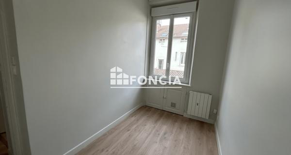 Location Appartement 3 pièces 47.26 m² - Grenoble 38000