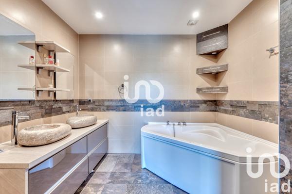 Maison 9 pièces de 343 m² à Lagny-sur-Marne (77400)