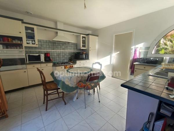 Maison plain pied de ville avec terrain située à Châteauroux