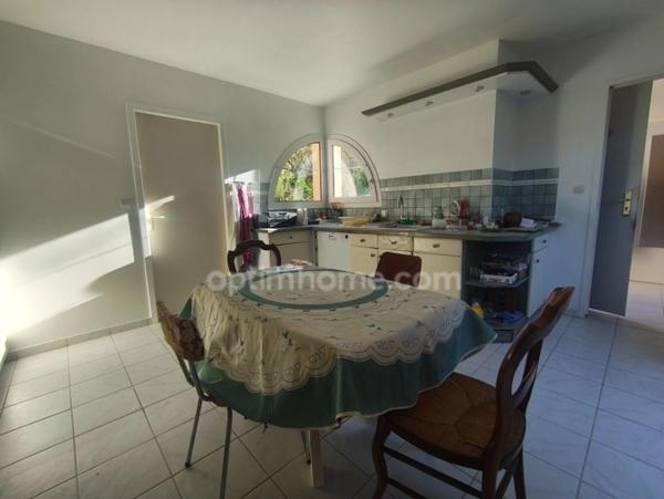 Maison plain pied de ville avec terrain située à Châteauroux