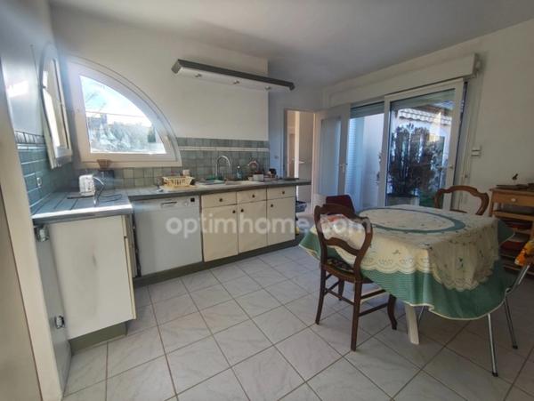 Maison plain pied de ville avec terrain située à Châteauroux