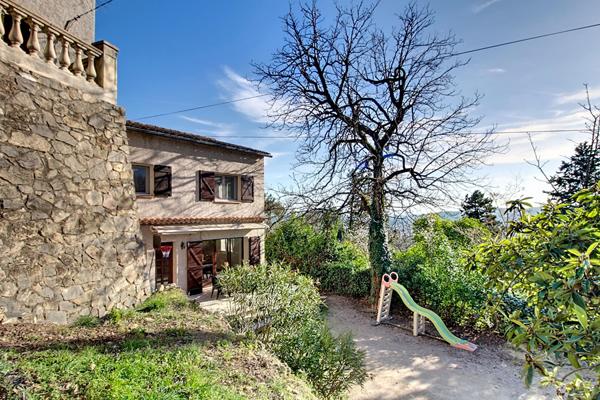 A VENDRE EN EXCLUSIVITE ! Draguignan - 6 pièces, 4 chambres, grand terrain