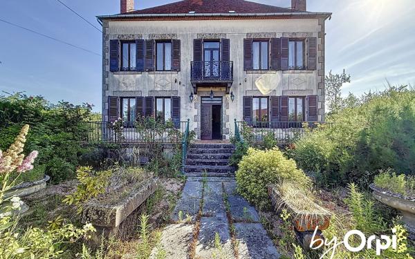 Maison à vendre    6 pièces • 210,46 m2 Lapeyrouse