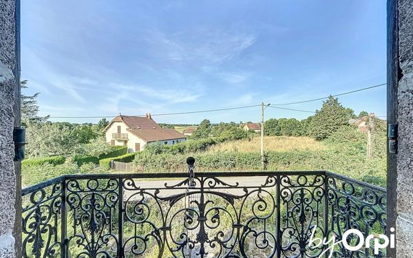 Maison à vendre    6 pièces • 210,46 m2 Lapeyrouse