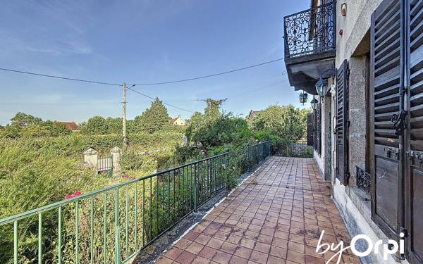 Maison à vendre    6 pièces • 210,46 m2 Lapeyrouse