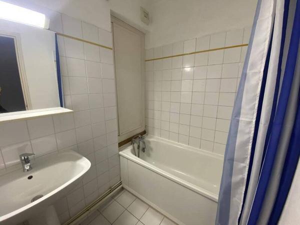 Appartement 2 pièces                                        - 44000 Nantes Réf : 12024