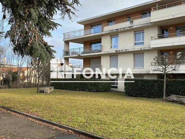 Location Appartement 4 pièces 81.77 m² - 18 RUE DES NEUFS SOLEILS RESIDENCE MARIVAUX APPART F13 Clermont Ferrand 63000