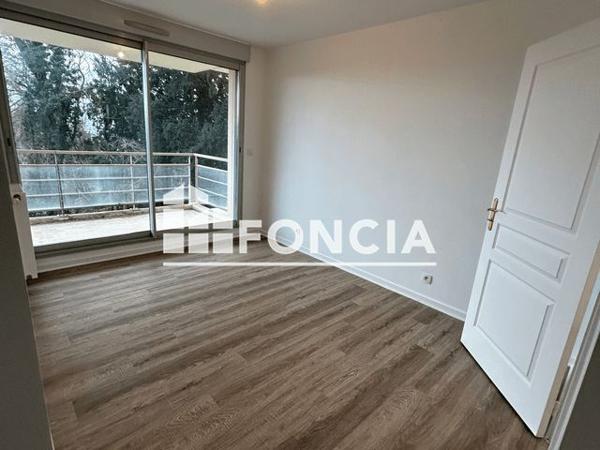 Location Appartement 4 pièces 81.77 m² - 18 RUE DES NEUFS SOLEILS RESIDENCE MARIVAUX APPART F13 Clermont Ferrand 63000
