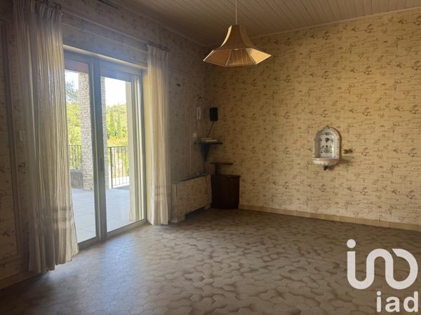 Maison à vendre 8 pièces 390 m² Nîmes-Saint-Césaire