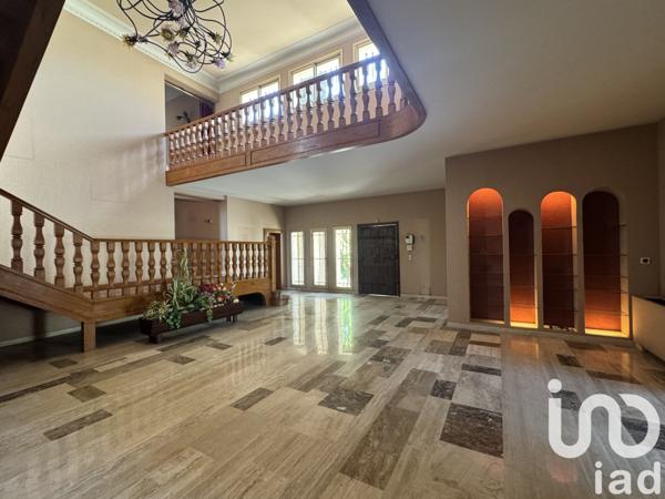 Maison à vendre 8 pièces 390 m² Nîmes-Saint-Césaire