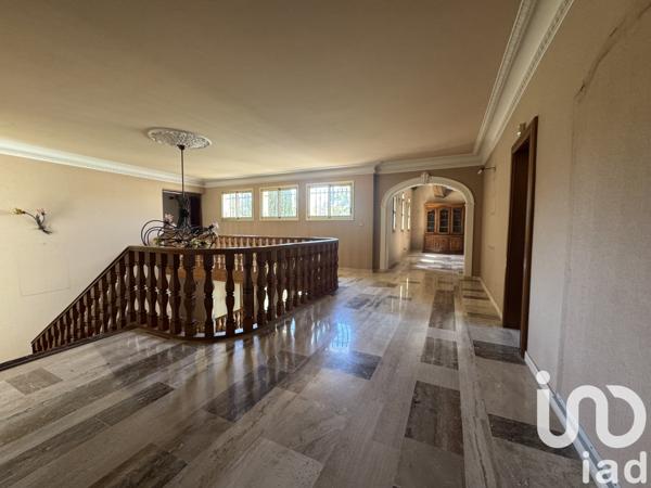 Maison à vendre 8 pièces 390 m² Nîmes-Saint-Césaire