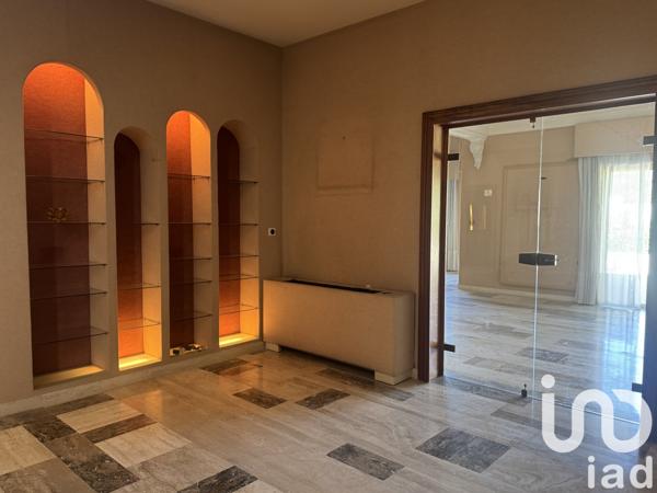 Maison à vendre 8 pièces 390 m² Nîmes-Saint-Césaire