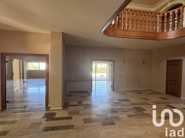 Maison à vendre 8 pièces 390 m² Nîmes-Saint-Césaire
