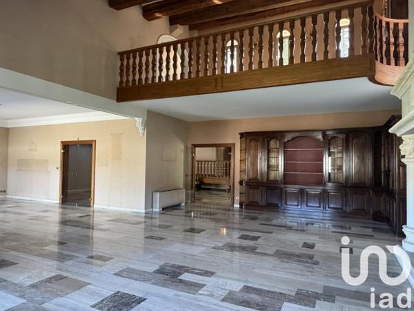 Maison à vendre 8 pièces 390 m² Nîmes-Saint-Césaire