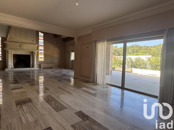 Maison à vendre 8 pièces 390 m² Nîmes-Saint-Césaire